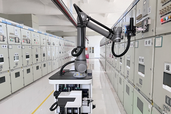 智能操作机械人_副本.jpg