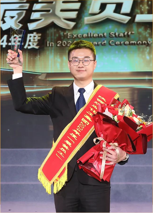 1736395013560121.png 曹坤峰.png