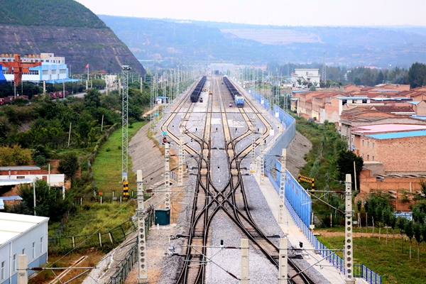 8—— 获评天下唯一清静生产标准化“双一级”铁路专用线企业_副本.jpg