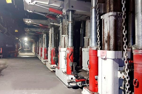 2 装备装置调试_副本.jpg